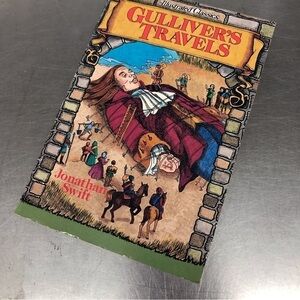 Gulliver's Travels By: Jonathan Swift, paperback book